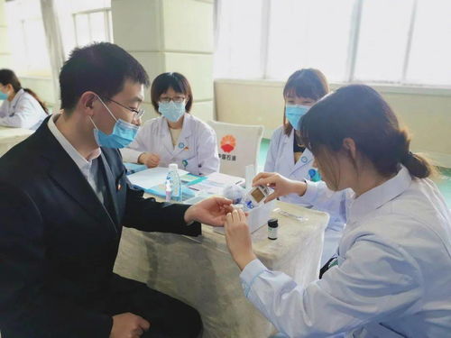 愛心永恒，健康加油——甘肅寶石花醫(yī)院健康咨詢義診活動(dòng)走進(jìn)中國石油甘肅銷售公司